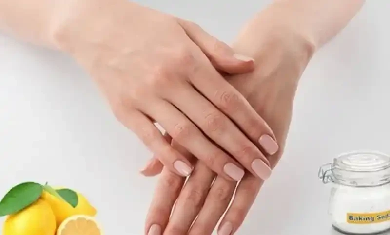 Ade Verfarbte Fingernagel