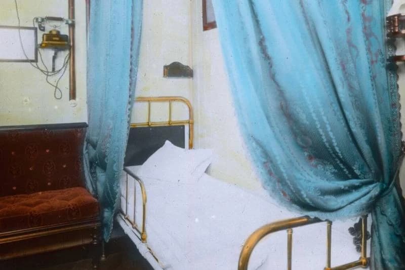 Sleeping cabin on board of the Titanic