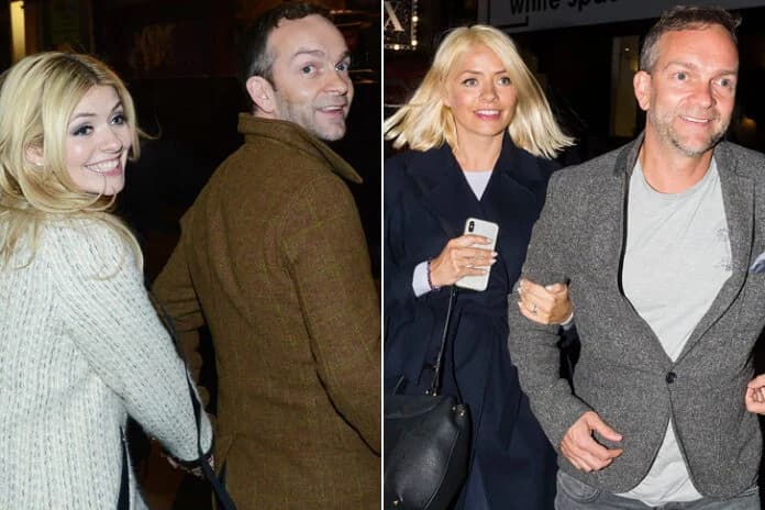 THESE 40 CELEBRITY COUPLES ARE LIVING PROOF THAT TRUE LOVE EXISTS NO MATTER HOW FAMOUS THEY ARE