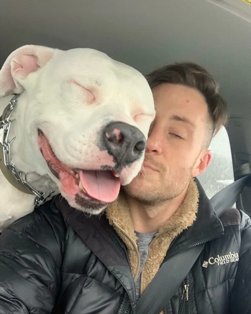 This Man Took a Selfie With His Dog And The Police Showed Up Immediately