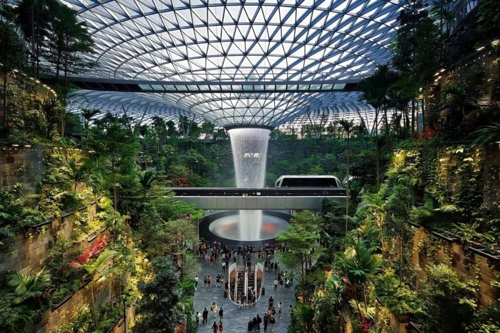 Top 15 Most Comfortable & Luxurious Airports In the World