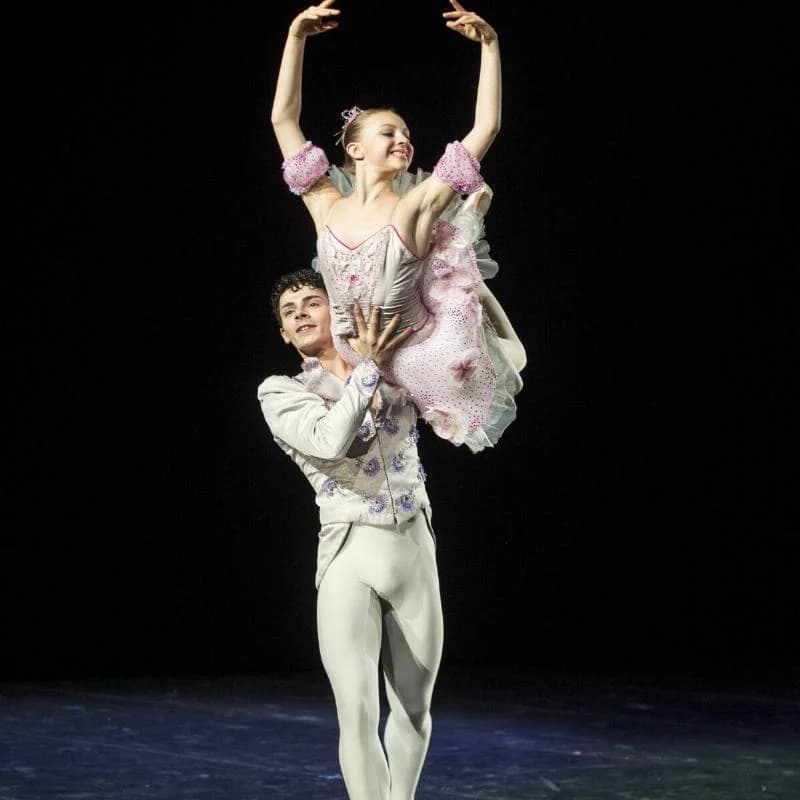 STATUESQUE - Gala evening of the Milan Foundation for La Scala