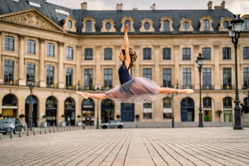 Fashion Photo Session In Paris - April 2021